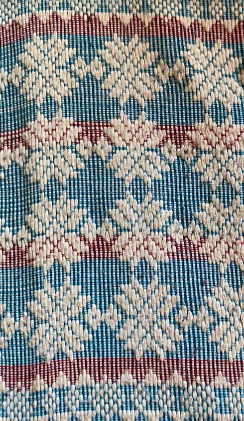 Abel Ilocos Blue & Red Flower Design